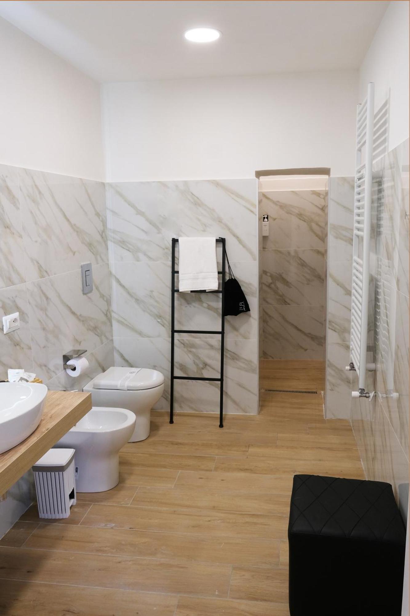 Toledo 292 Luxury House Apartment เนเปิลส์ ภายนอก รูปภาพ