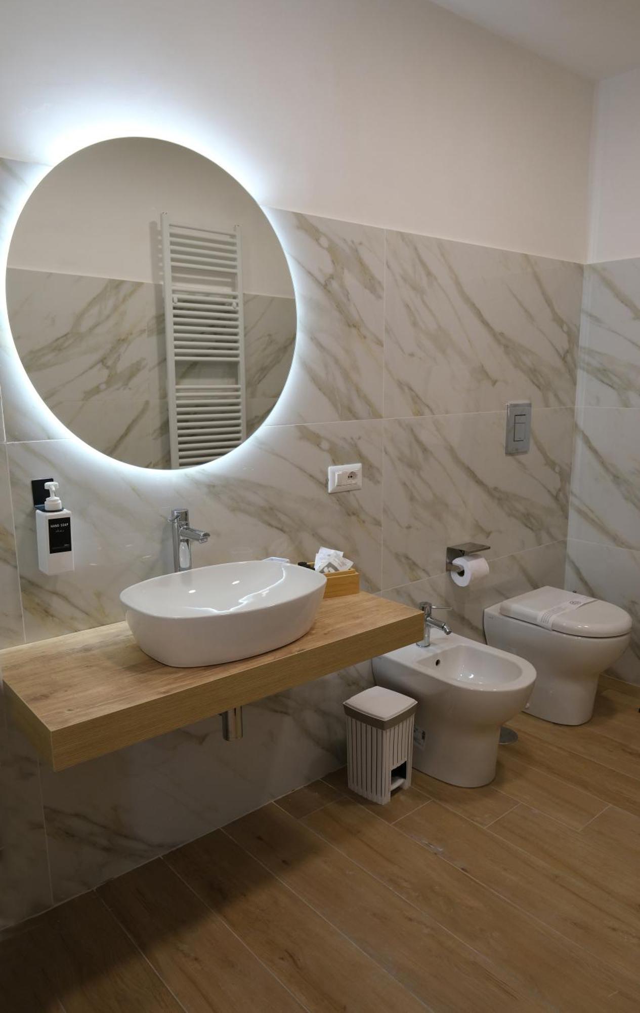Toledo 292 Luxury House Apartment เนเปิลส์ ภายนอก รูปภาพ