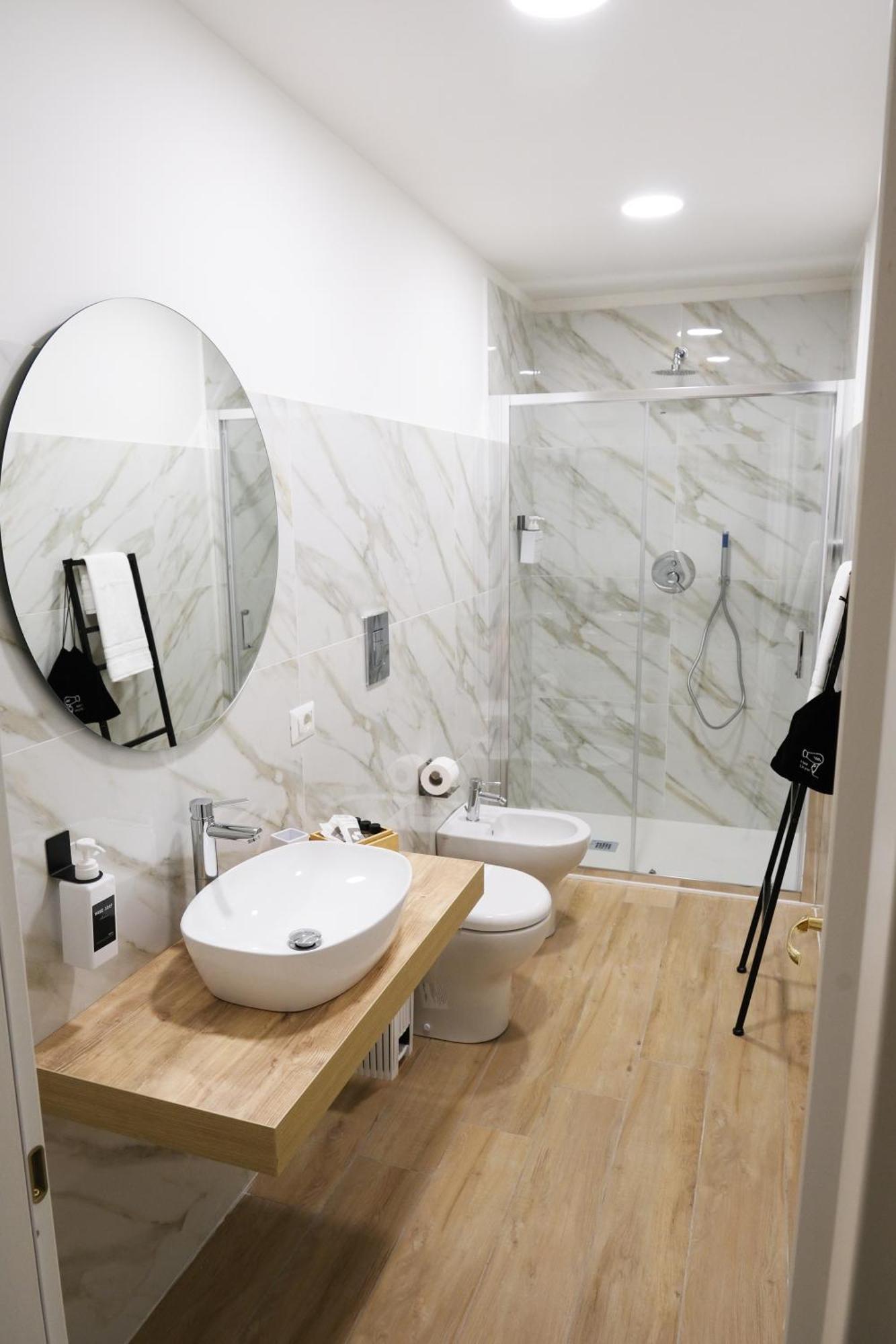 Toledo 292 Luxury House Apartment เนเปิลส์ ภายนอก รูปภาพ